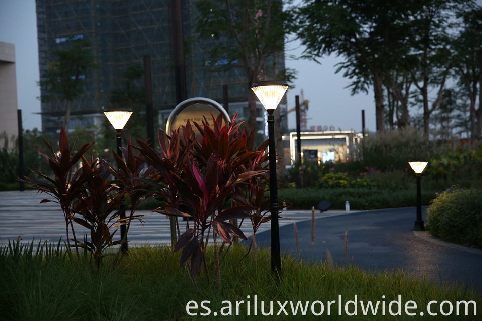 Solar Garden Lights 2